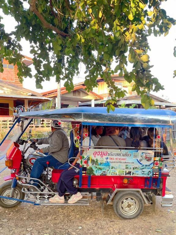 Le Moon Hotel Chiang Khan Buitenkant foto